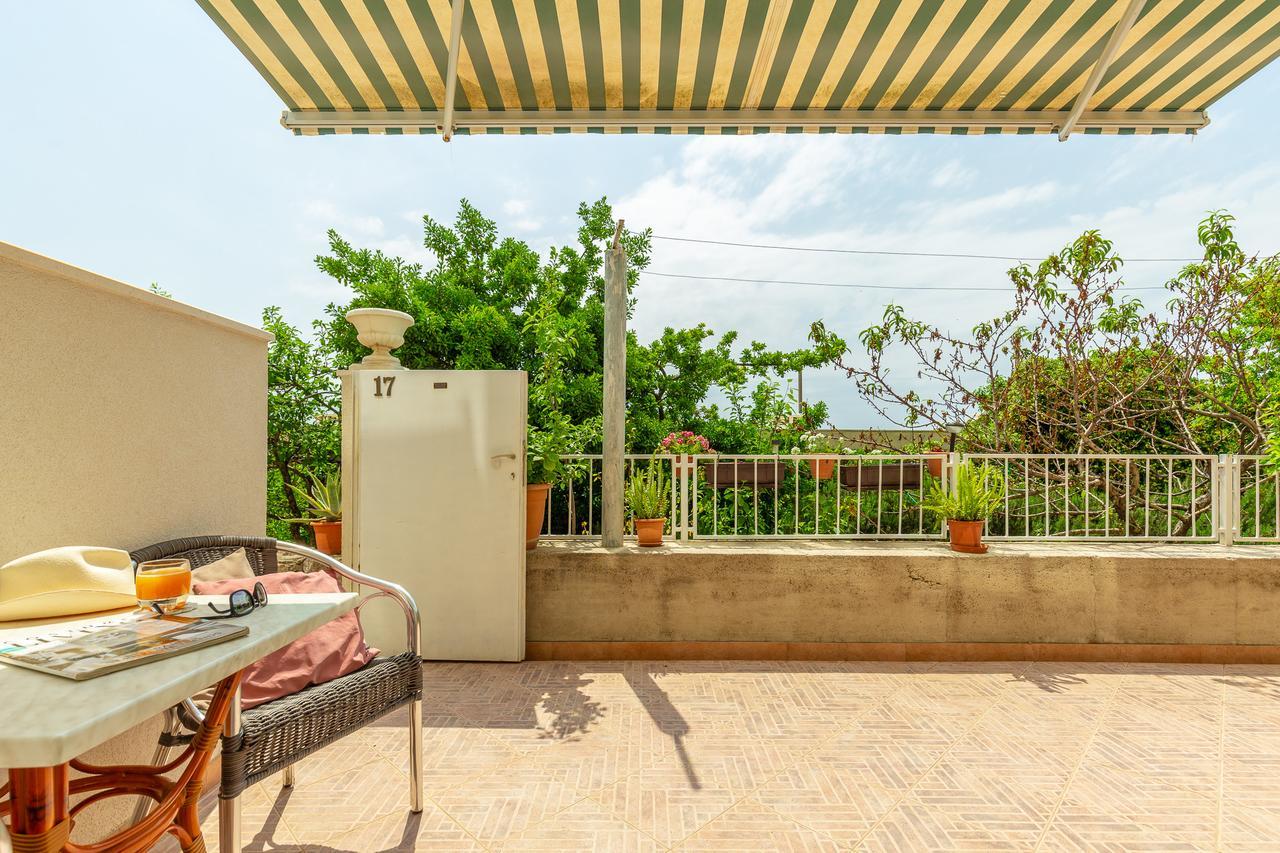 Studio Kristic, Cozy Studio With A Terrace Dubrovnik Exterior photo